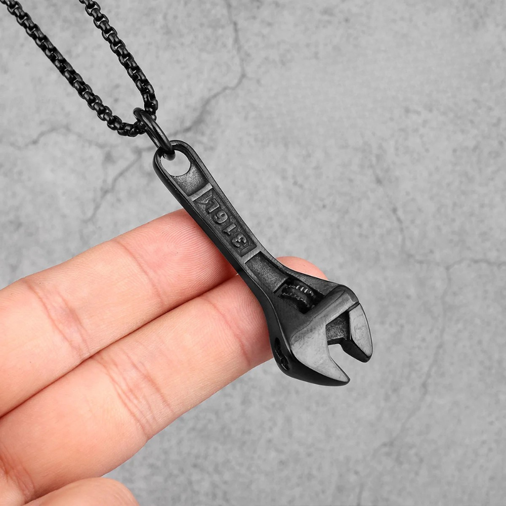 Pendentif Clé à Molette
