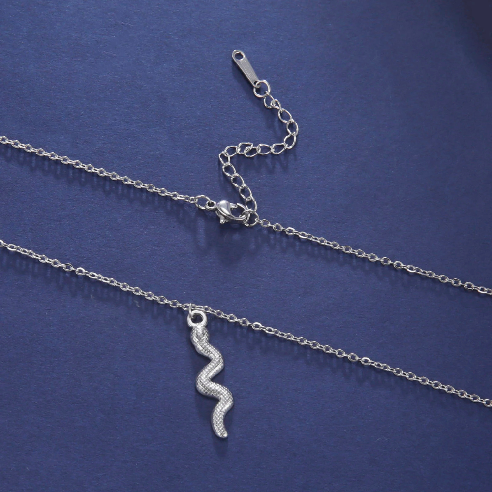 Collier Pendentif Petit Serpent femme