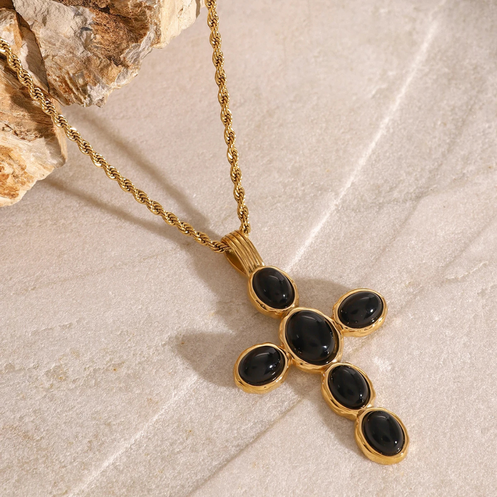Collier Croix Perles Noires femme
