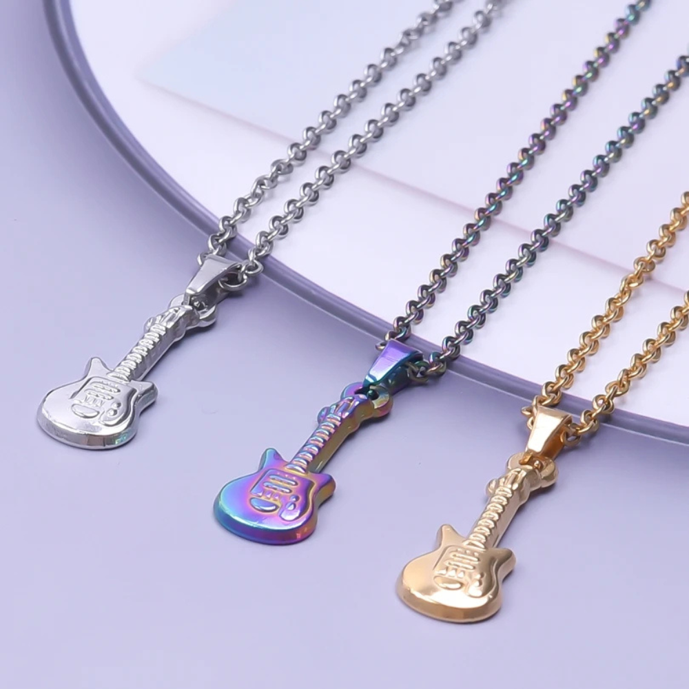 Pendentif Guitare Femme