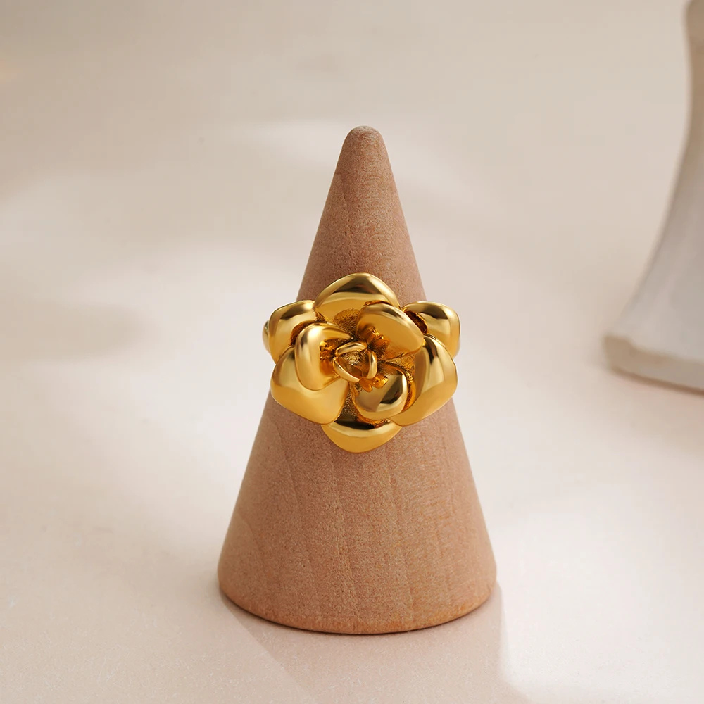 Bague Forme Rose doré