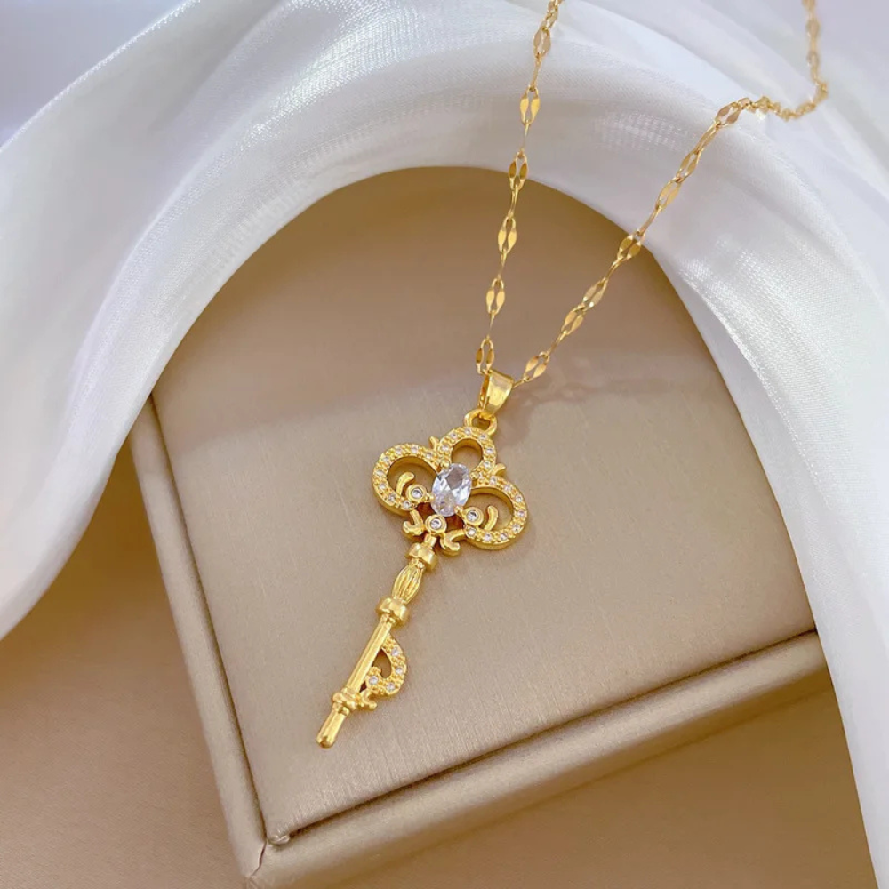 Collier Clé Femme or