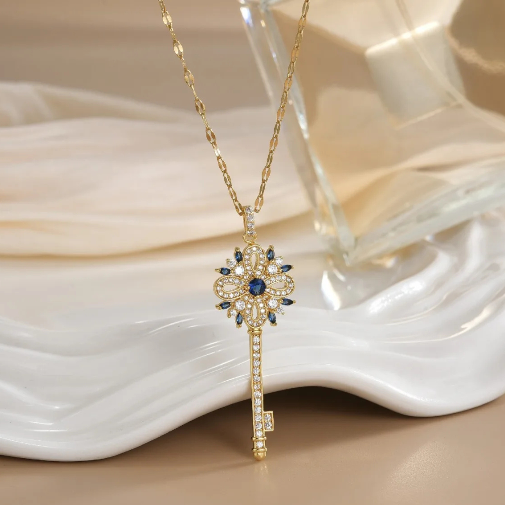 Collier Clé Diamant bleu