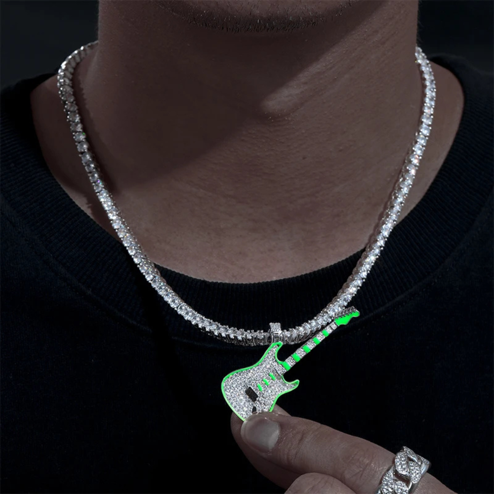 Collier Guitare Fluorescente homme