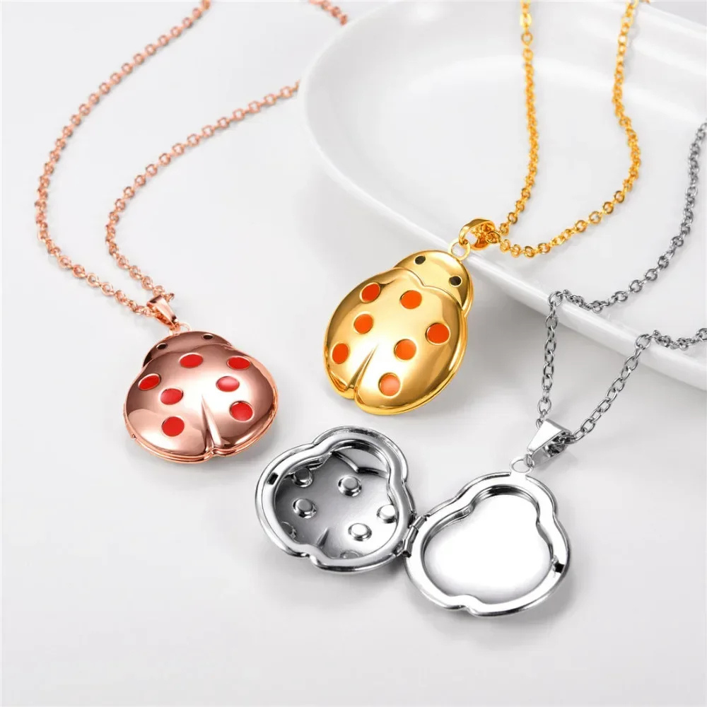 Collier Coccinelle ouverte