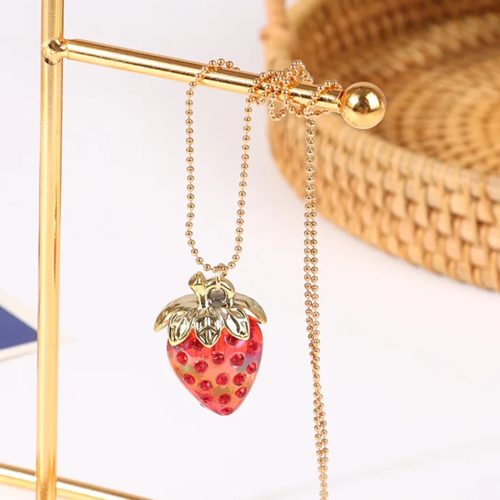 Collier Pendentif Fraise femme