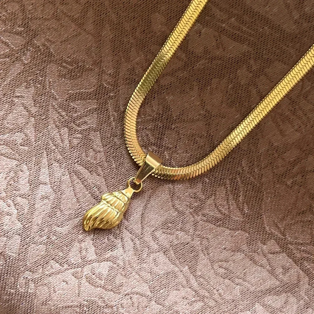 Collier Escargot doré