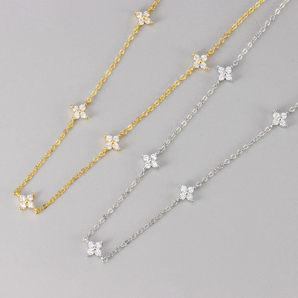 Collier Fleur Ras de Cou femme