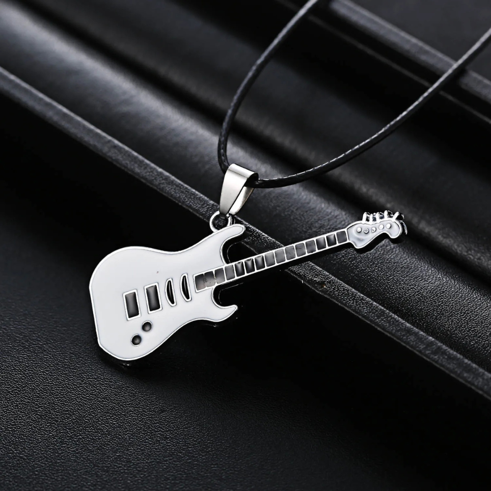 Collier Guitare blanche et noire