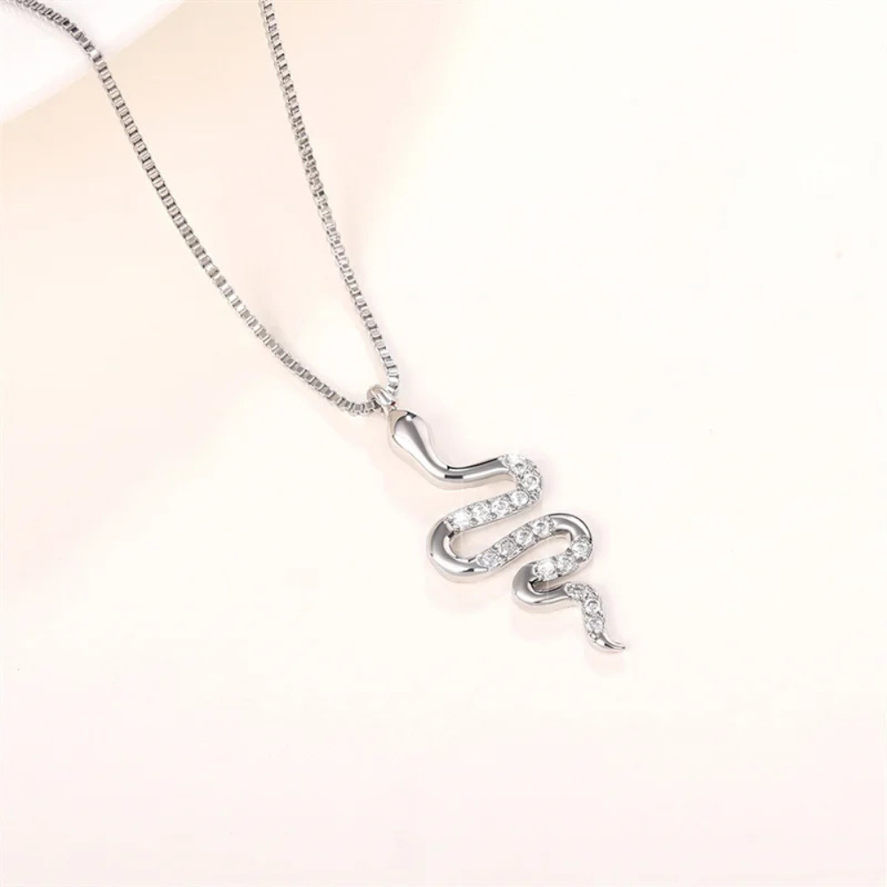 Collier Pendentif Serpent Brillant acier inox