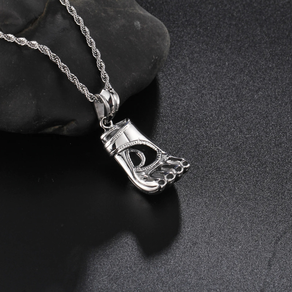 Collier Gant de MMA pendentif