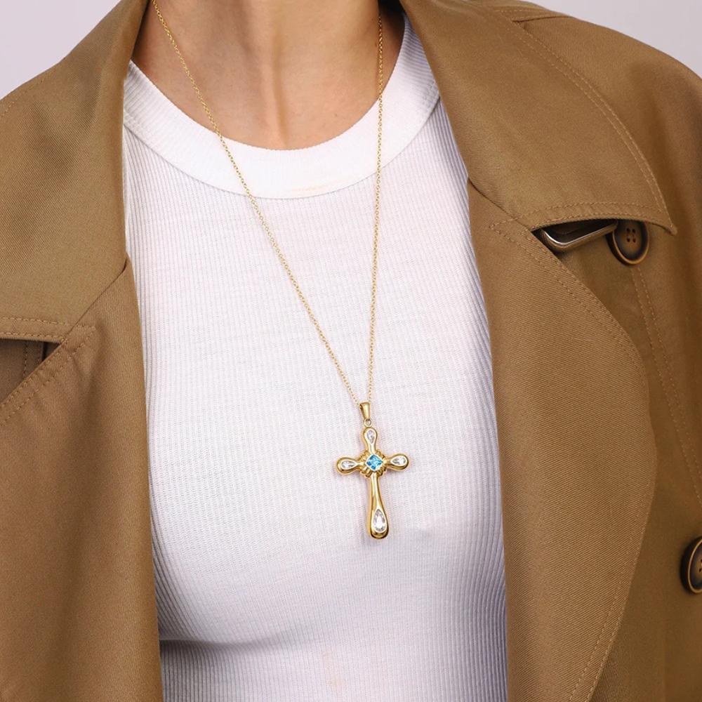 Collier Croix Dorée Pierre Bleue