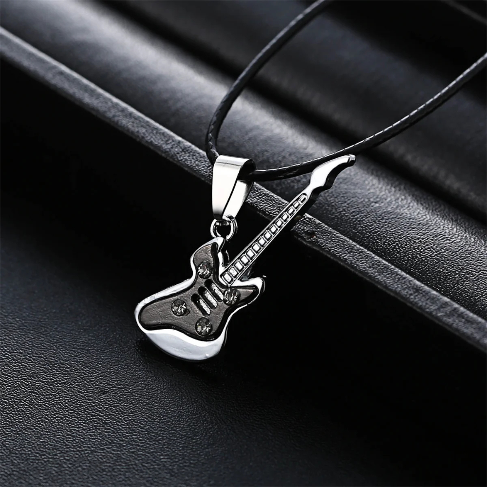 Collier Pendentif Guitare noire