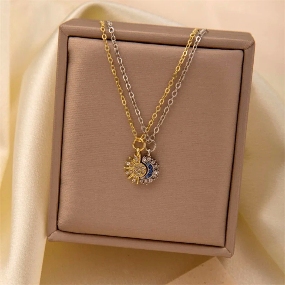 Collier Céleste Soleil et Lune pendentif