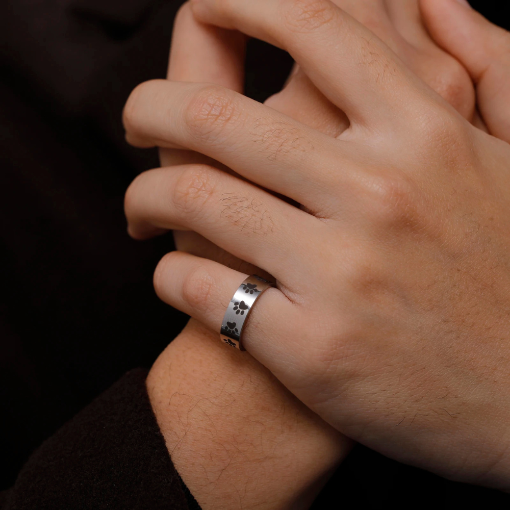 Anneau Dessin Pattes de Chien main