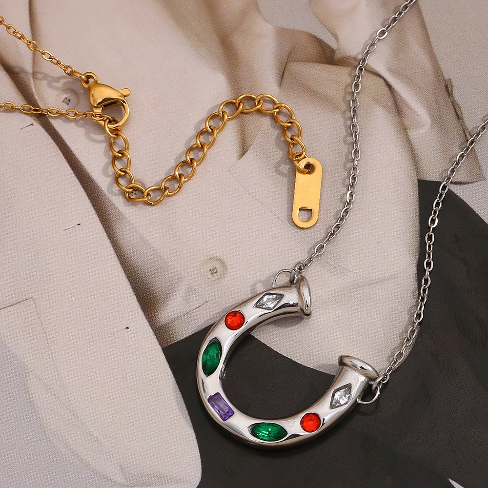 Collier Fer à Cheval Couleurs strass