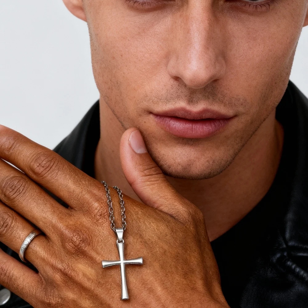 Collier Croix Minimaliste Homme pendentif