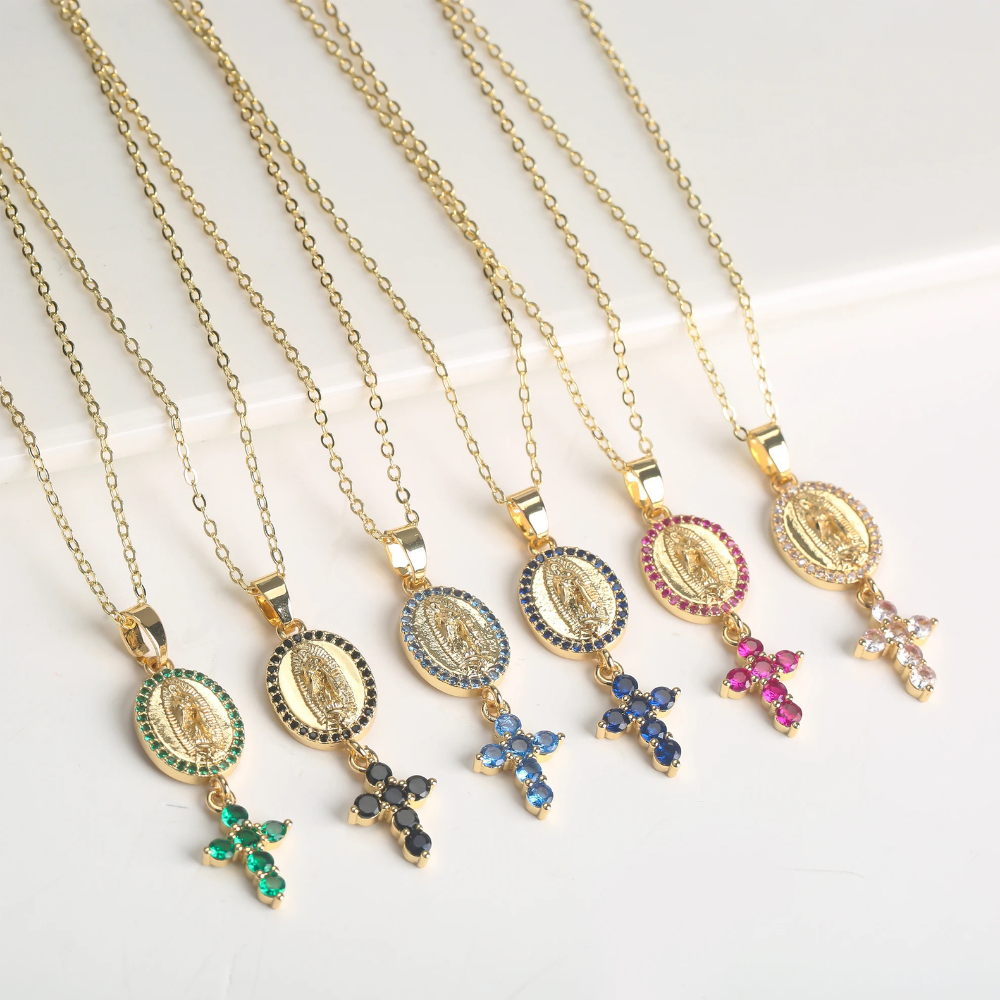 Collier Médaille Vierge et Croix Strass pendentif