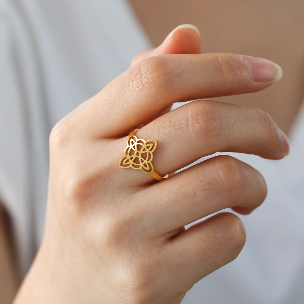 Bague Infini Celtique or