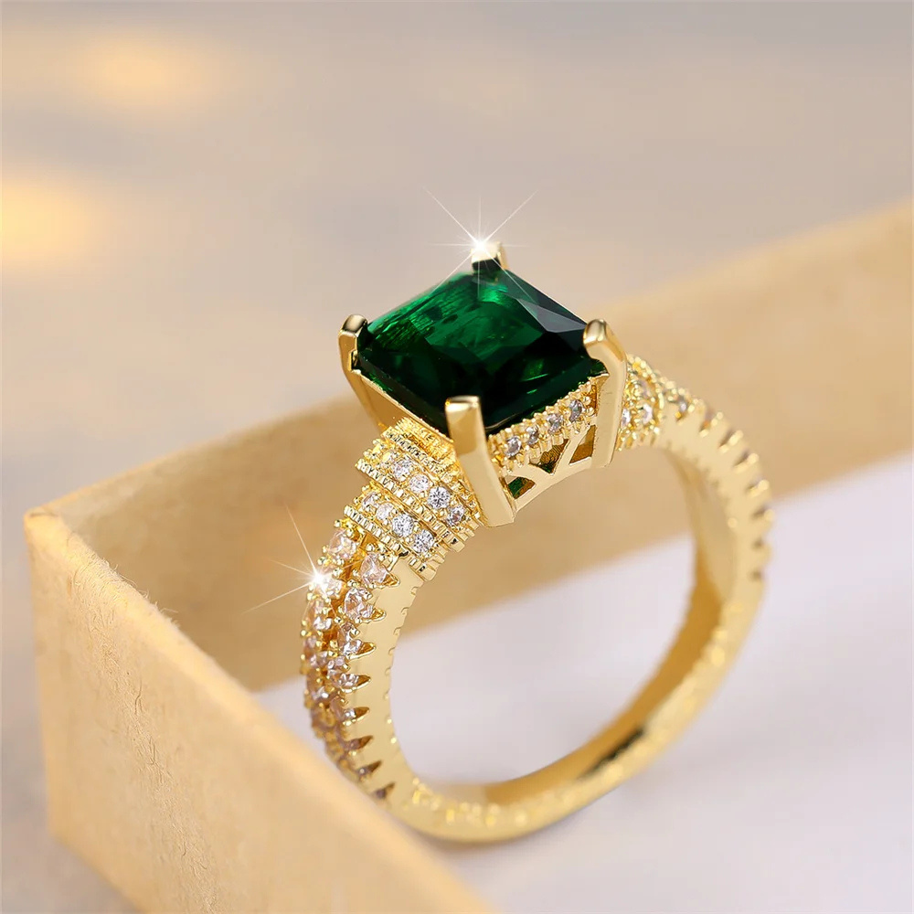 Bague Or et Gros Saphir Vert