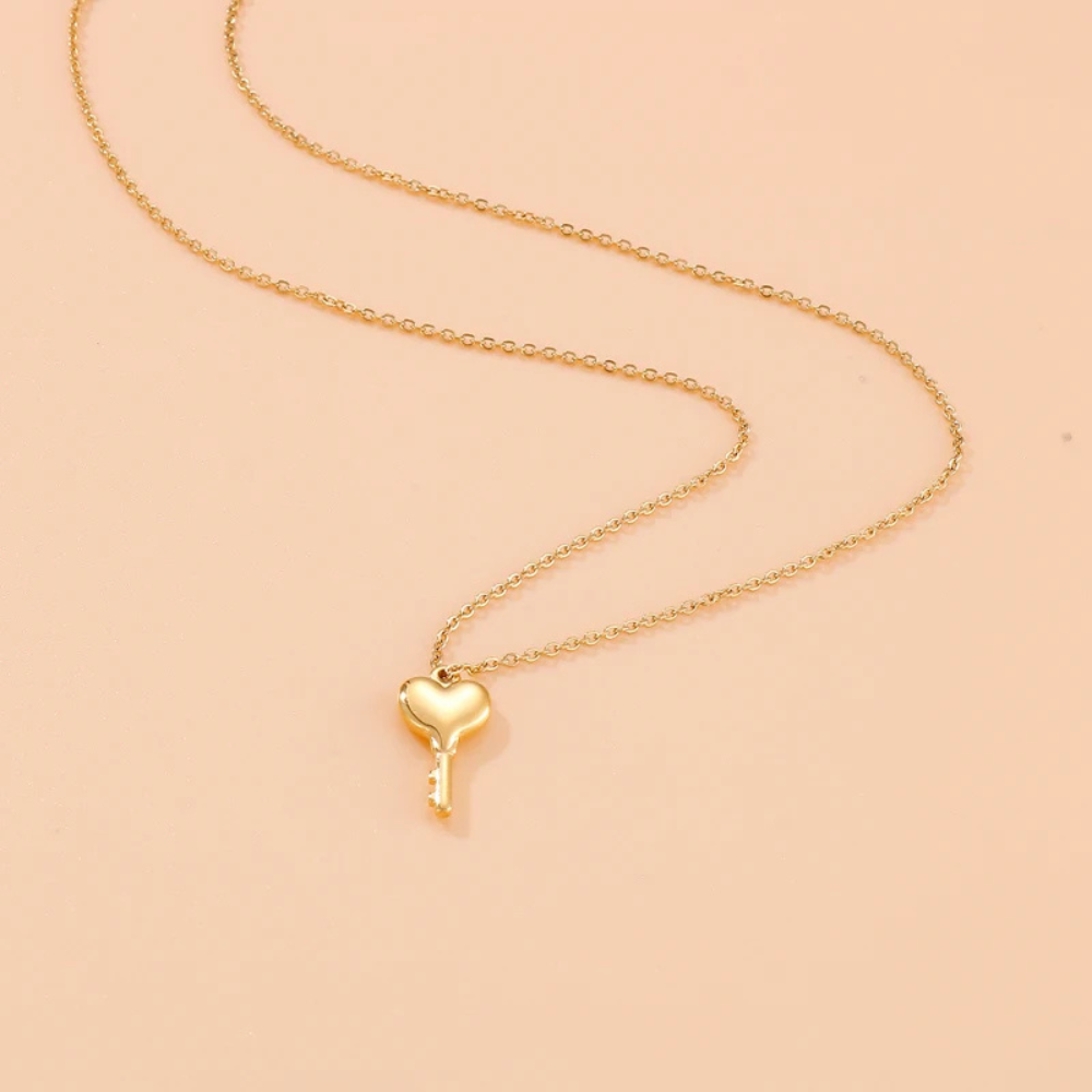 Pendentif Clé Cœur doré