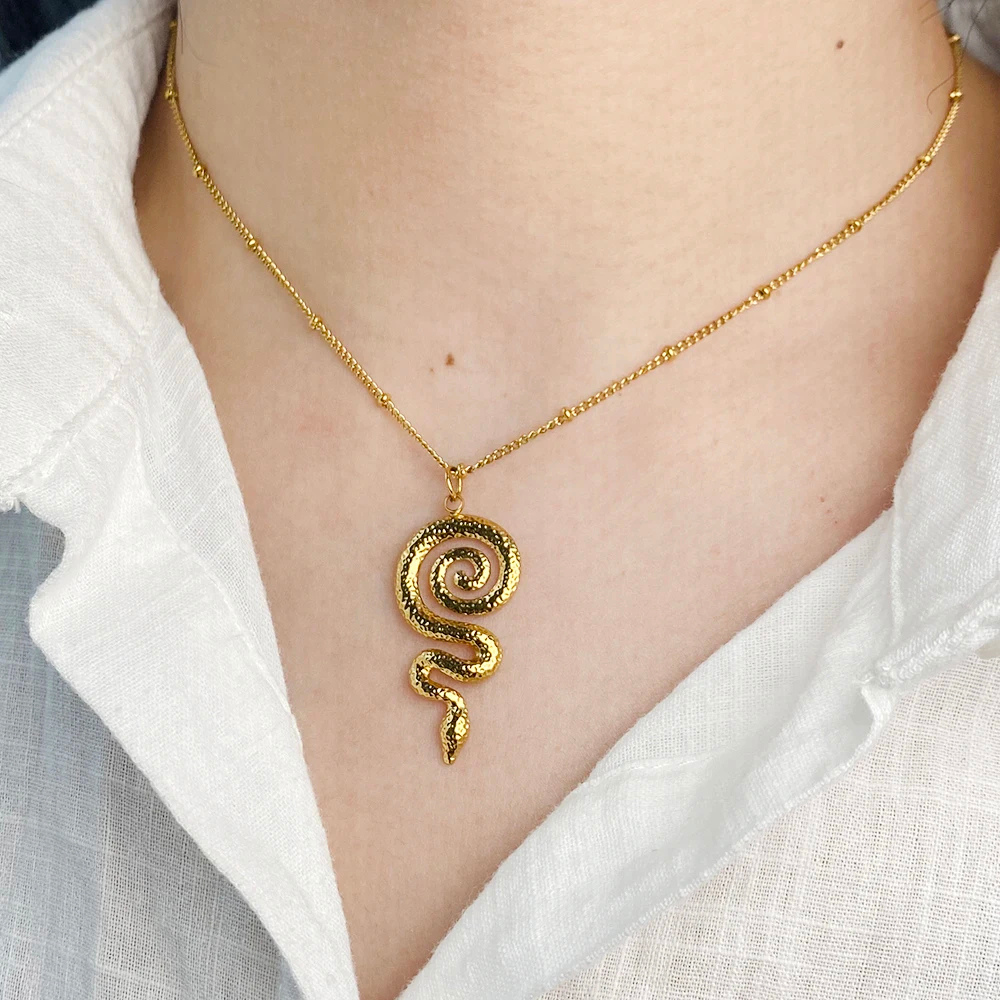 Collier Serpent Cercle doré