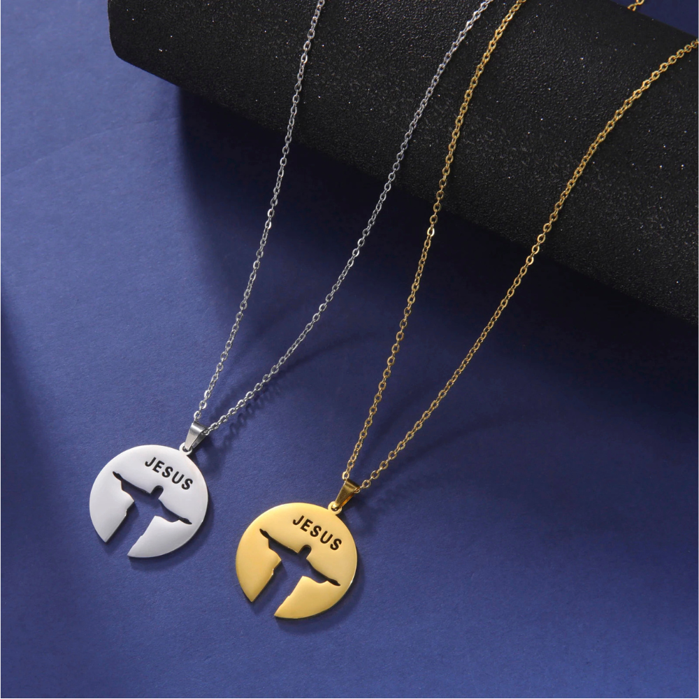 Collier Jésus Rio acier