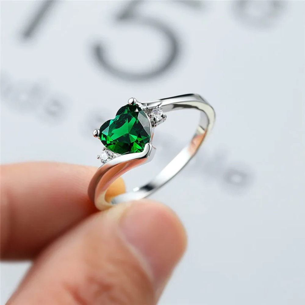 Bague Solitaire Cœur Vert