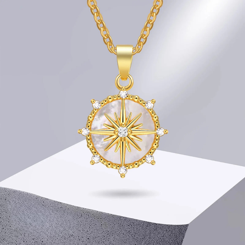 Collier Boussole zircons Femme