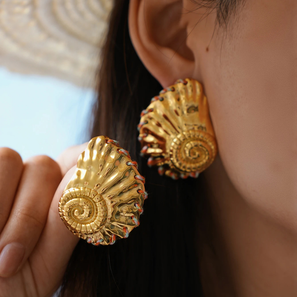 Boucles d'Oreilles Gros Coquillage Spirale  pas cher