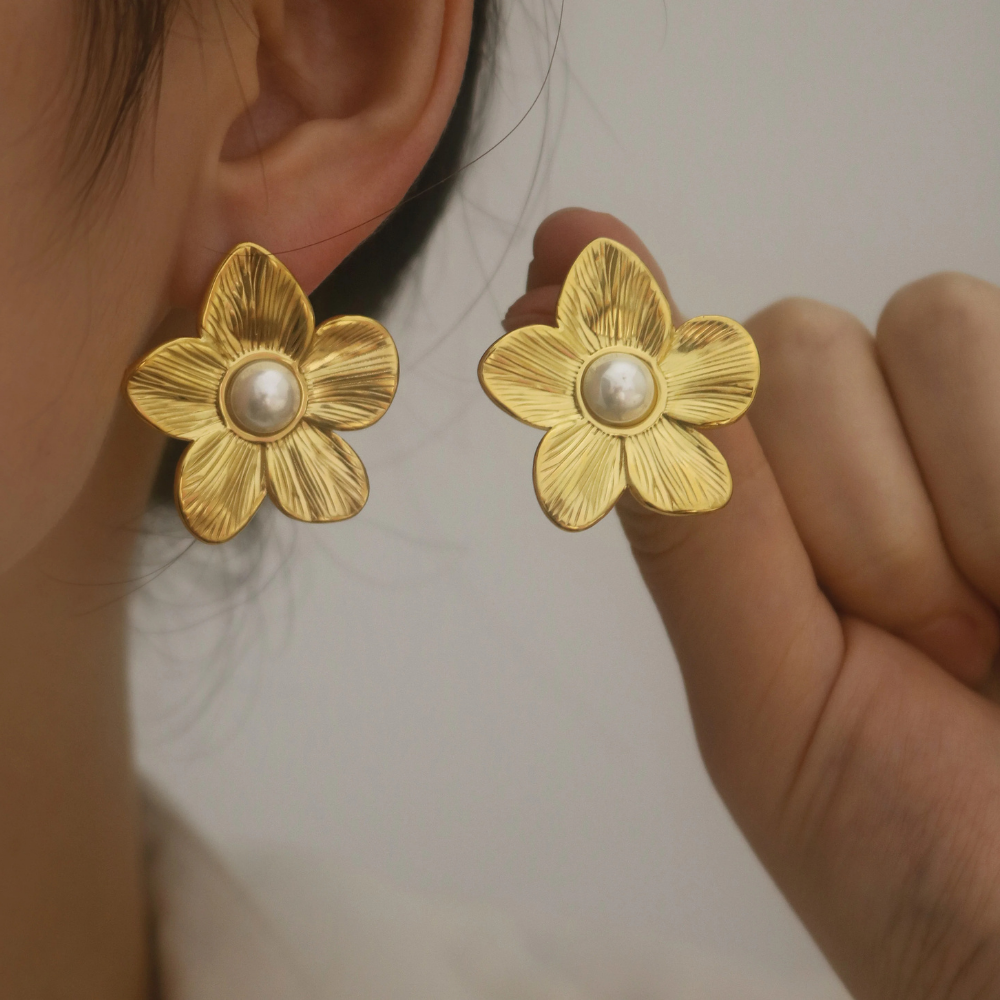 Boucles d'Oreilles Fleur Perle Blanche pas cher