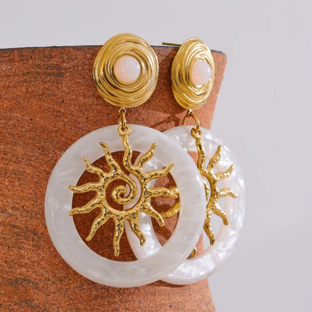 Boucles d'Oreilles Soleil Nacre pas cher