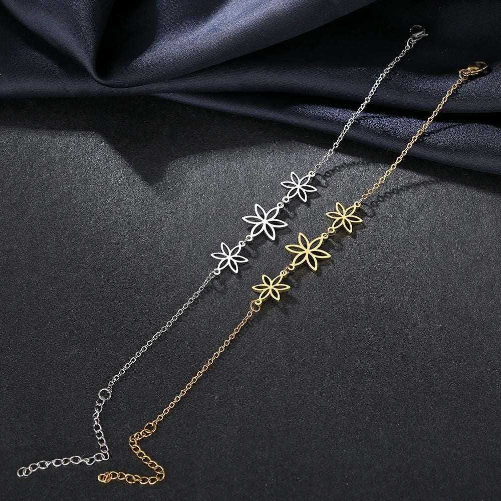 bracelet femme simple chaine avec pendentif fleur à 6 pétales