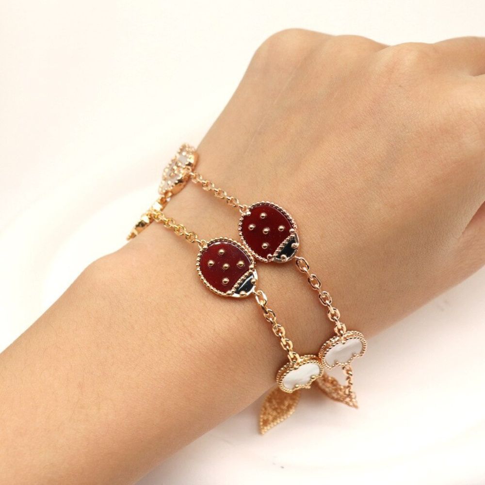 Bracelet Fleur et Coccinelle