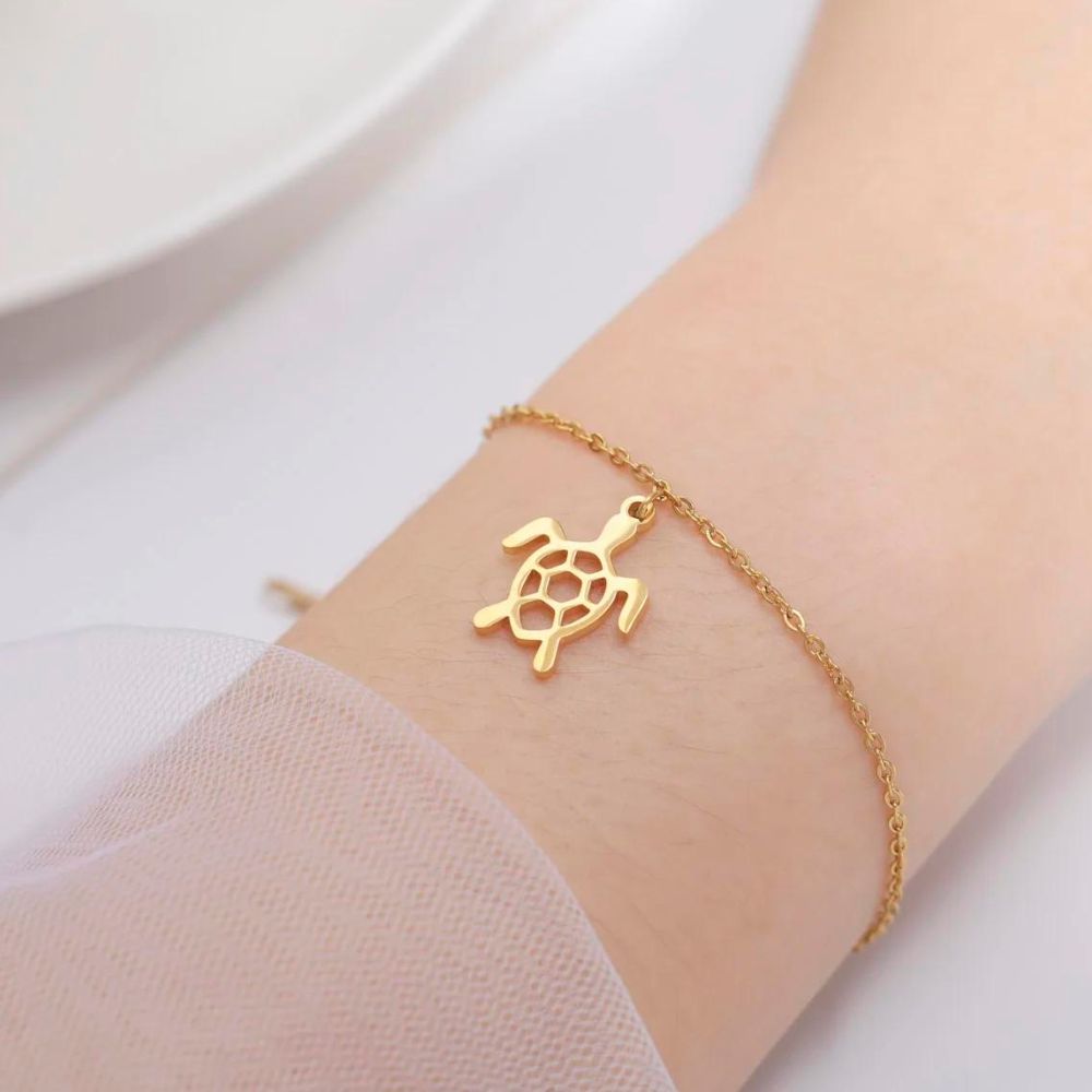 bracelet petite tortue de couleur or