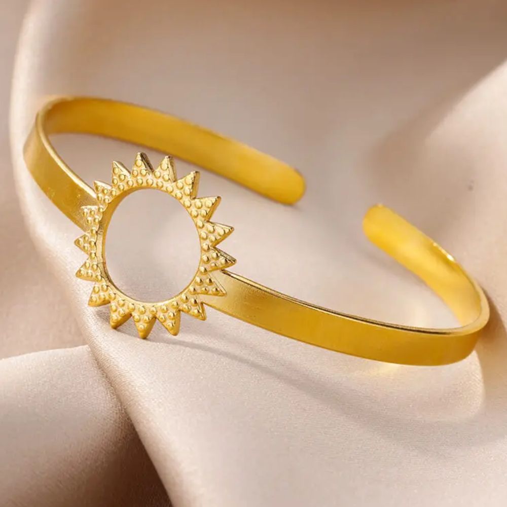 bracelet jonc ouvert avec motif soleil creux 