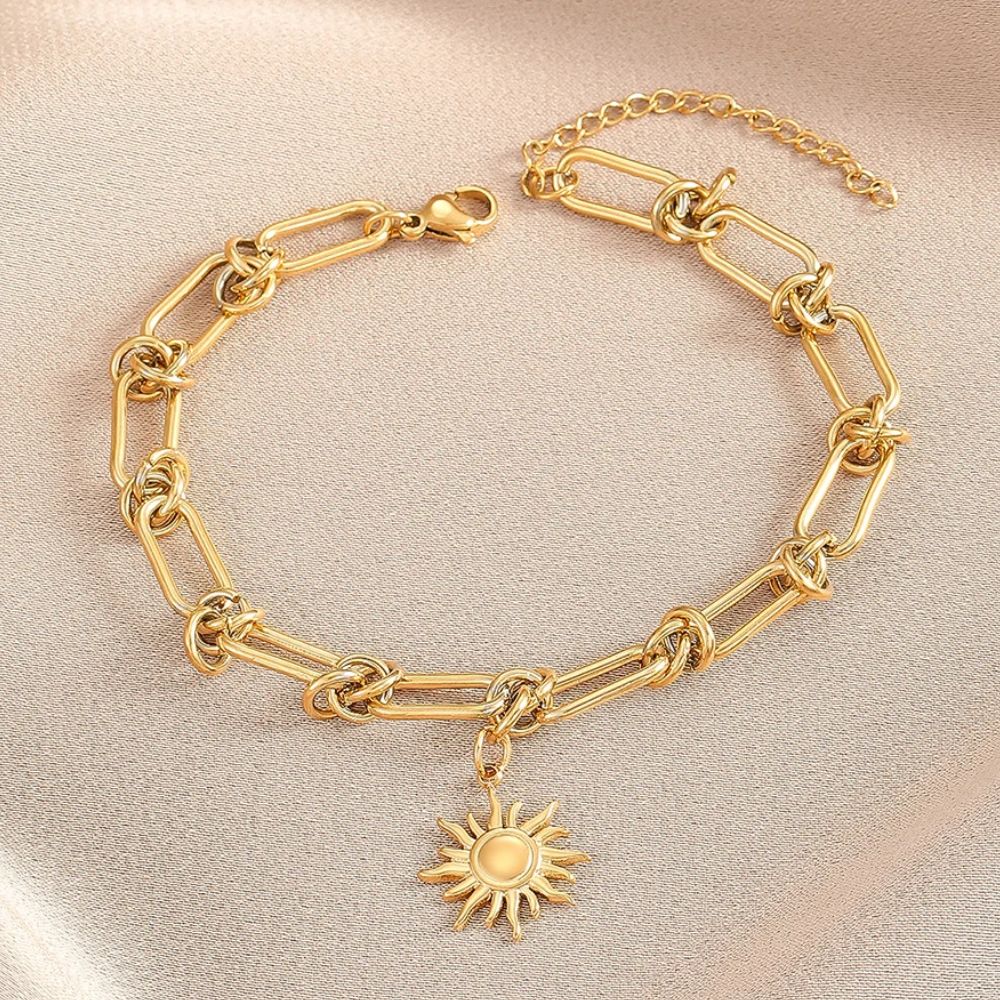 bracelet femme avec breloque soleil raiponce