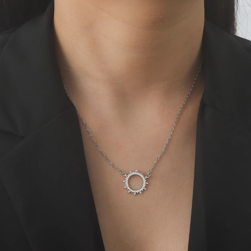 Collier avec Soleil Argent