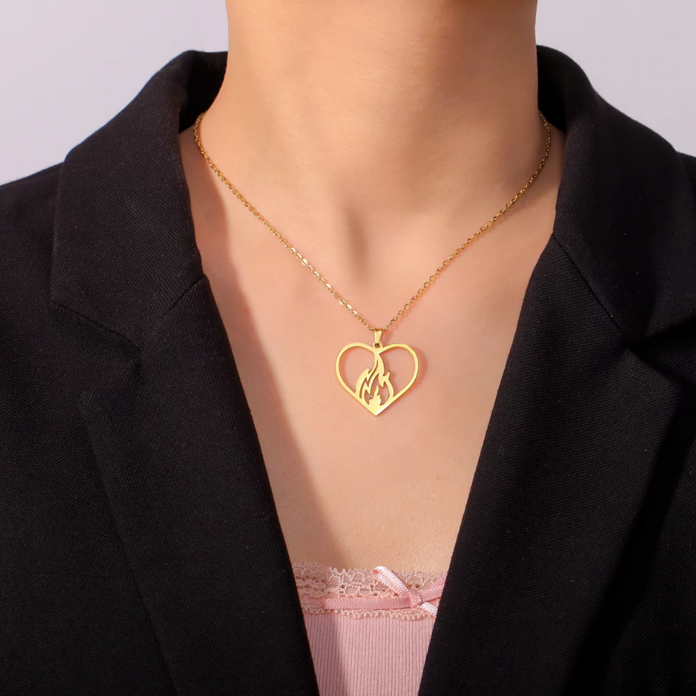 Collier Cœur Flamme Métal