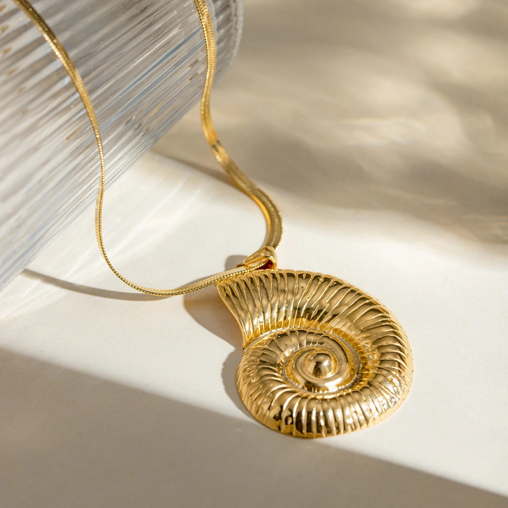 Collier Gros Coquillage Spirale pas cher