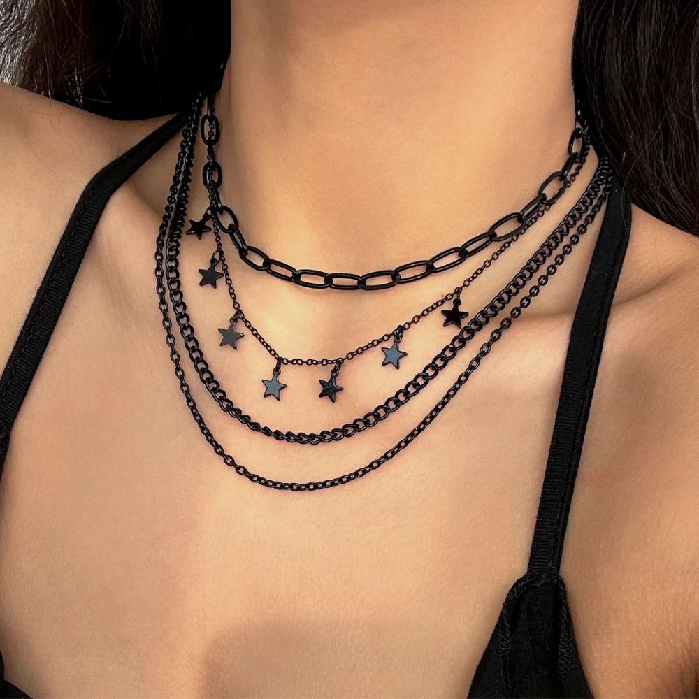 Collier Étoile Chaine Noire Métal