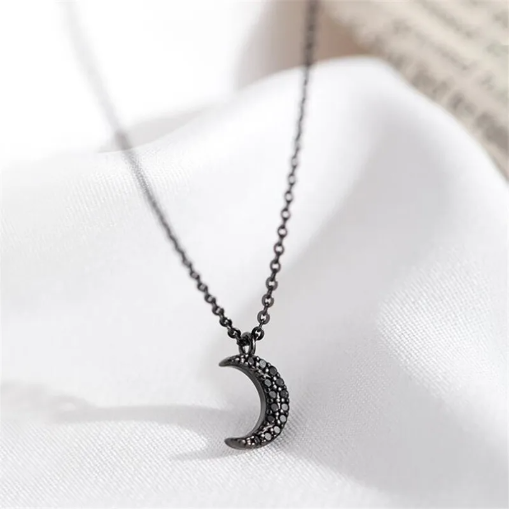 Collier Lune Noir femme