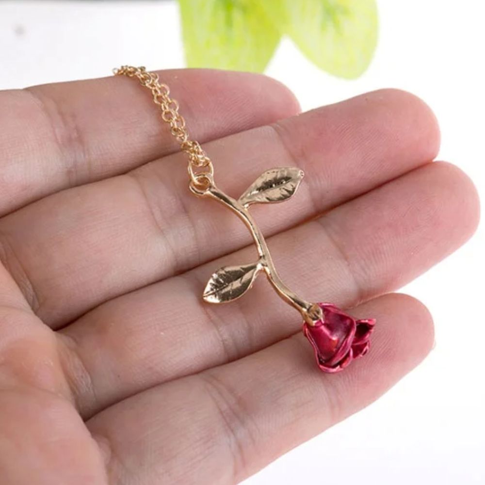 Collier Rose qui Tombe Or