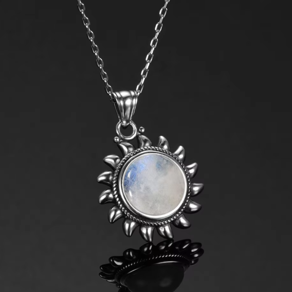 Collier Soleil Gothique Acier