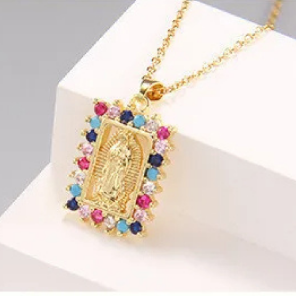 Collier Pendentif Rectangulaire Vierge Marie pas cher
